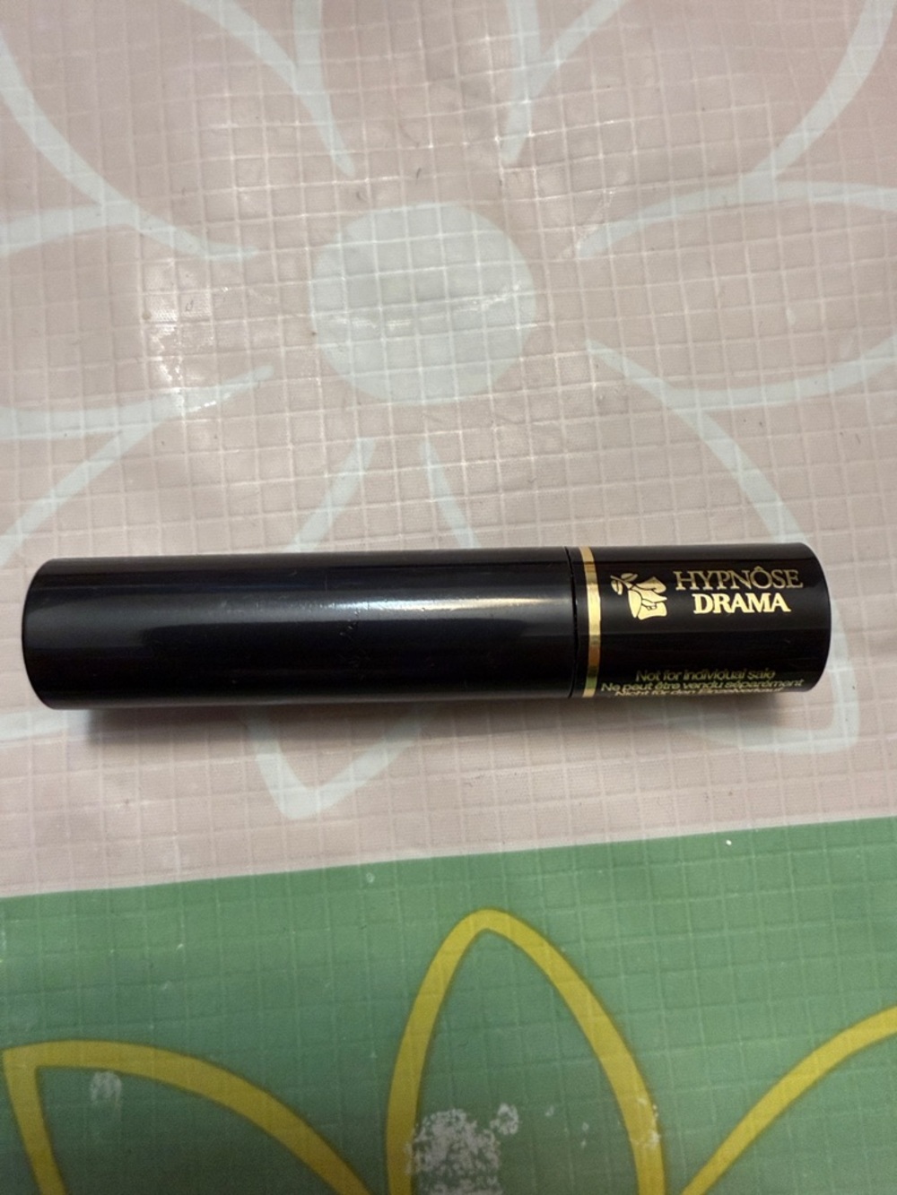 Mascara Samples Set - Picture 8 of 9